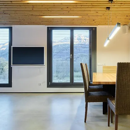 Casa De La Paz En El Valle De Tena