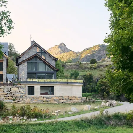 Casa De La Paz En El Valle De Tena * Sandiniés