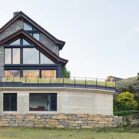 Casa De La Paz En El Valle De Tena Sandiniés